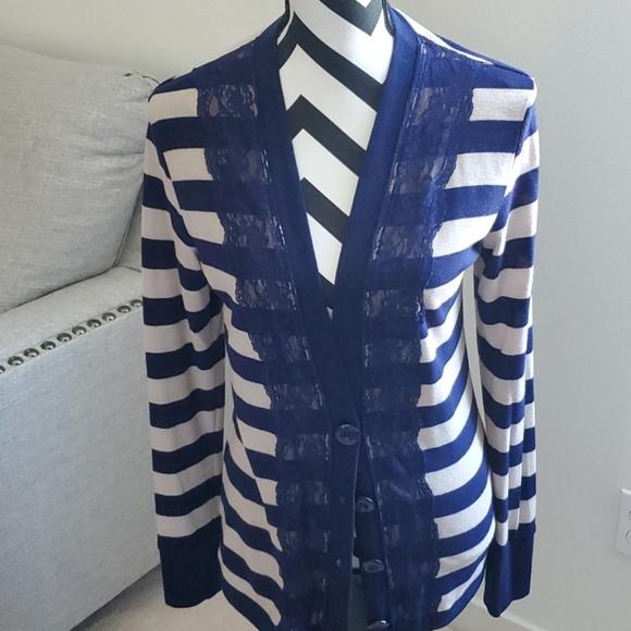 Sweater Cardigan - Picture 1 of 6